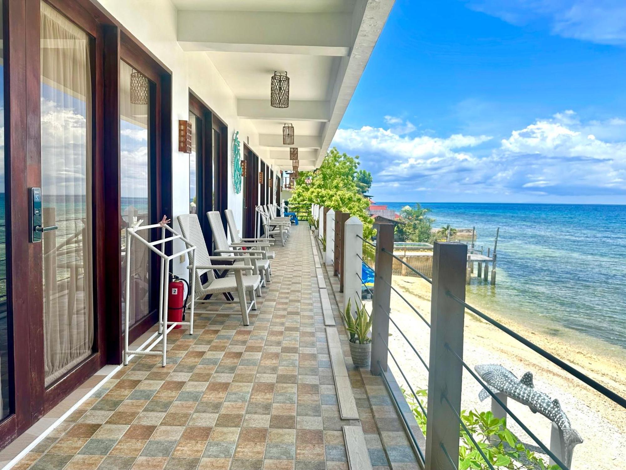 Oslob Whale Shark Resort Ngoại thất bức ảnh